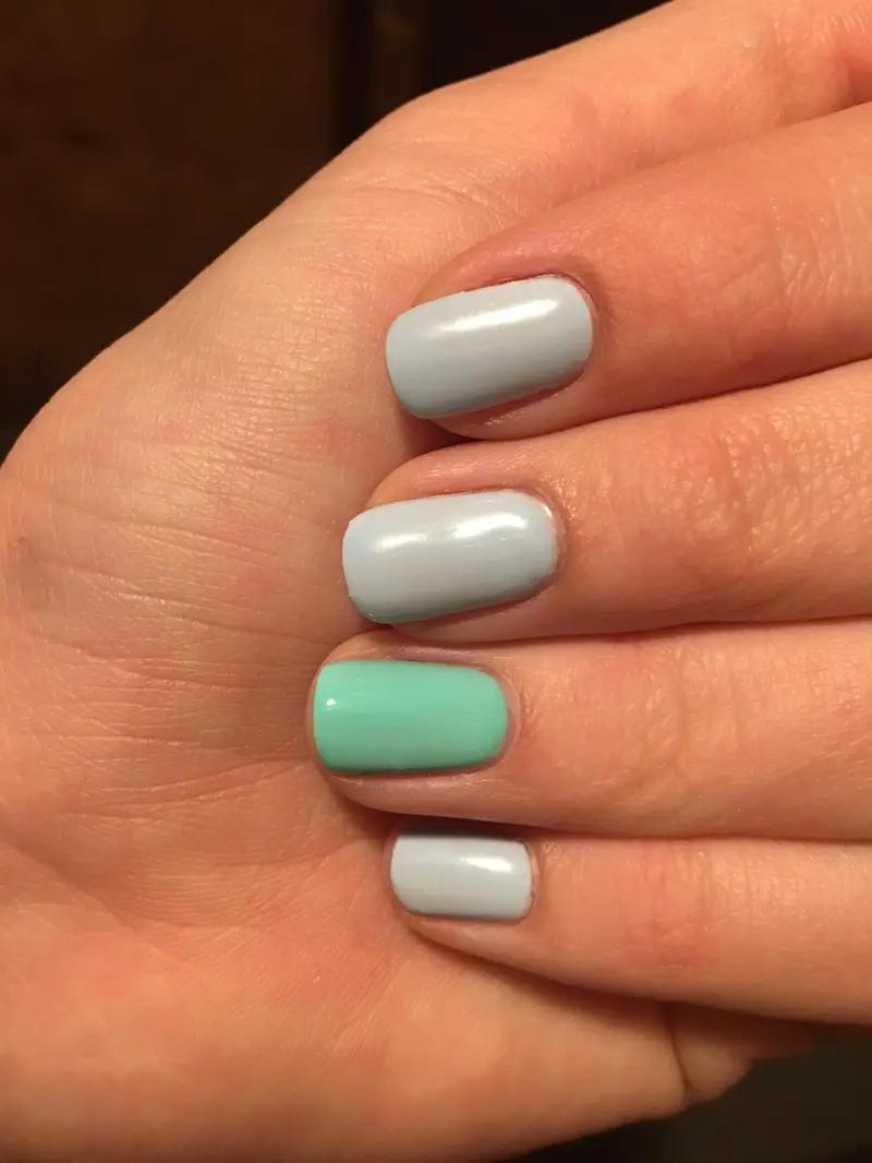 how to use frankincense oil for nail and cuticle health